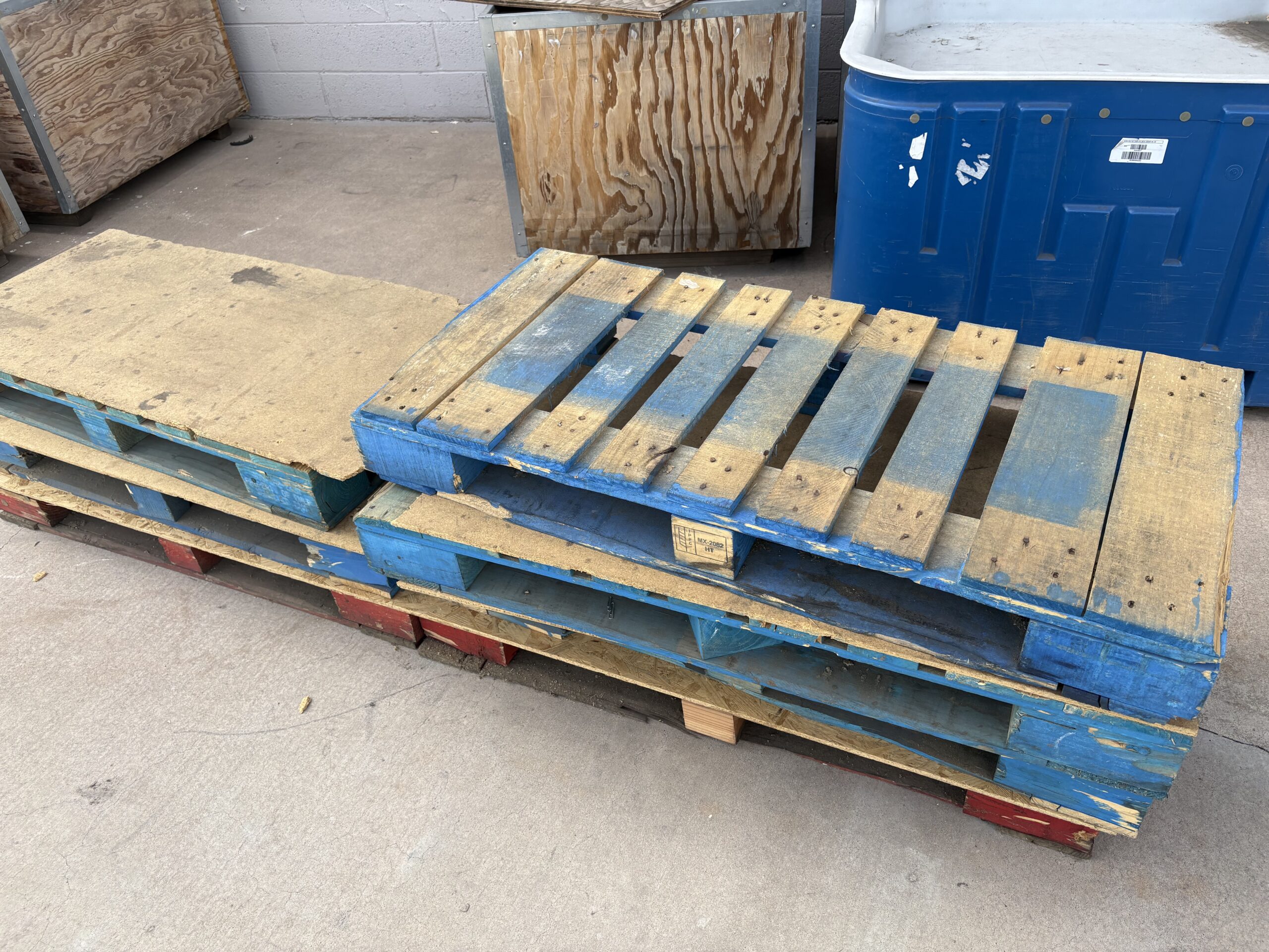 Warehouse Bulk Trash